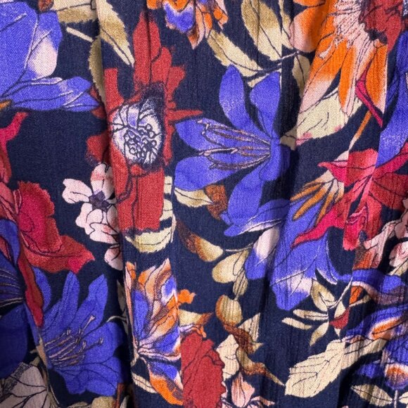 BAND OF GYPSIES COLORFUL FLORAL GAUZY SURPLICE SHORT ROMPER WIGH BALLOON SLEEVES - Picture 10 of 11